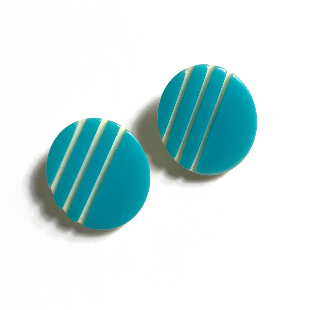 VTG 80’ blue acrylic clip-on earrings